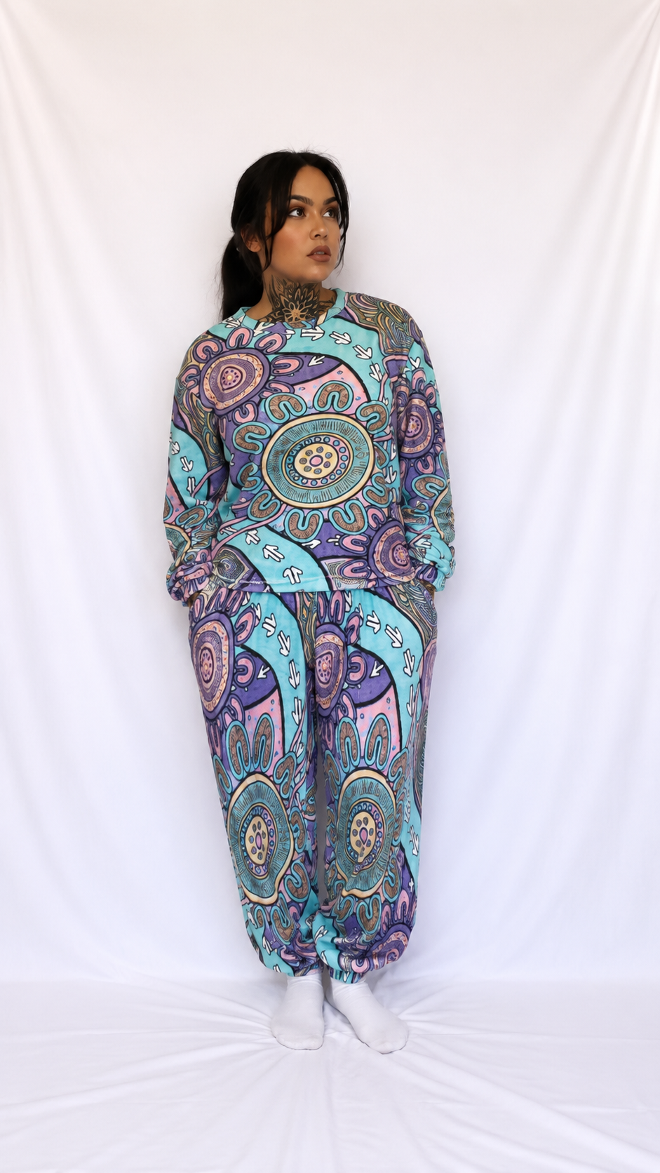 “Flow Of Connection” Women plush Pyjamas