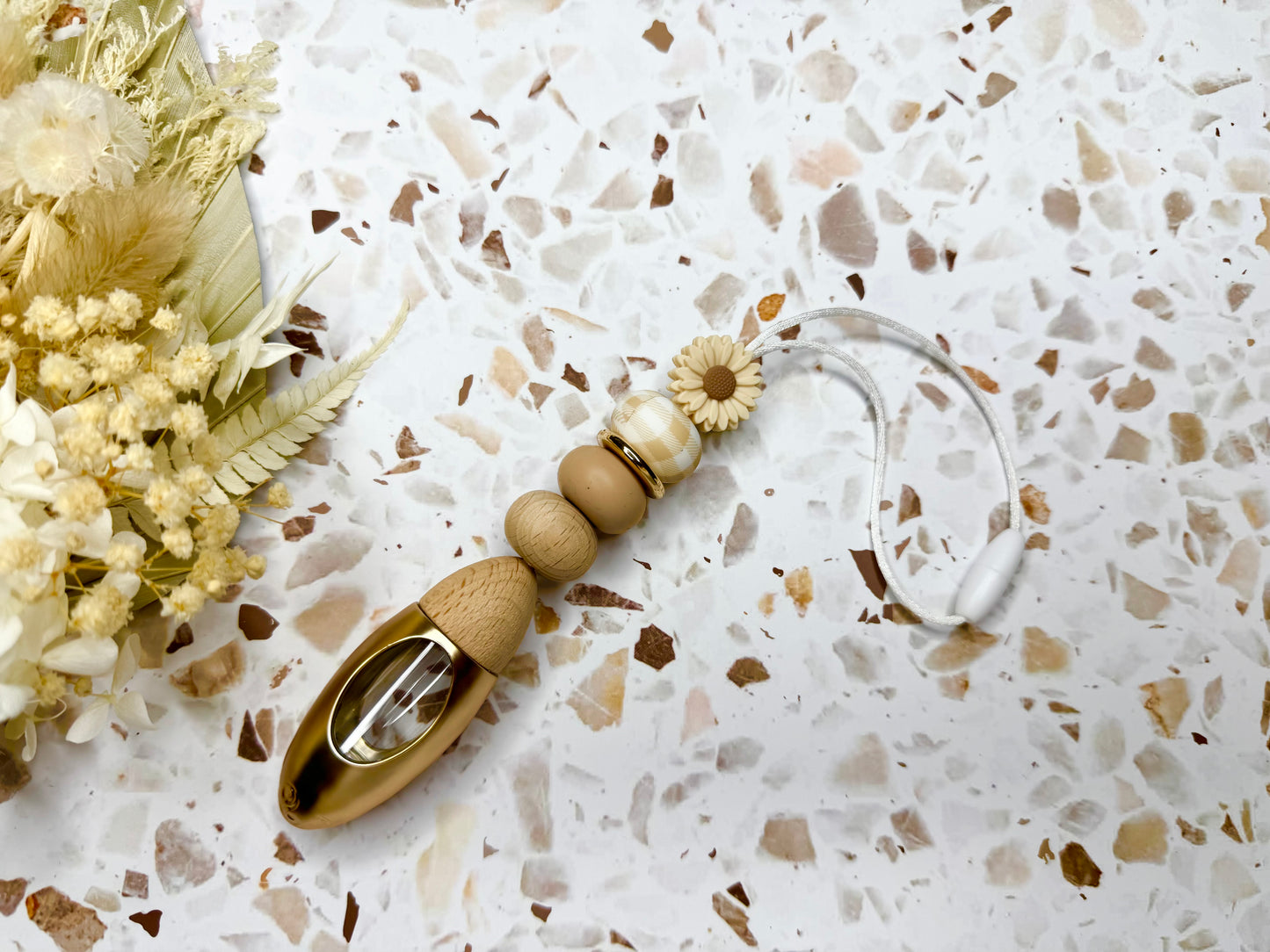 Beige Daisy Gingham Diffuser